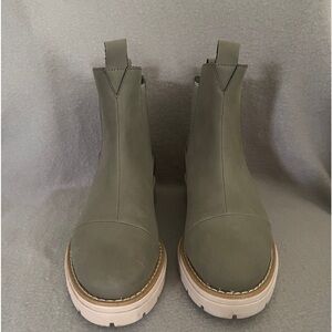Toms Olive Green Dakota Chelsea Boots
